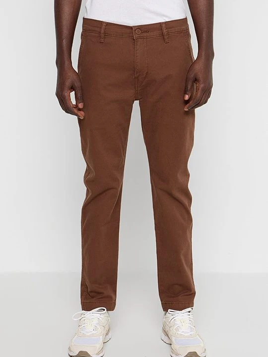 Zdjęcie produktu Chinosy Levi's jasny brąz