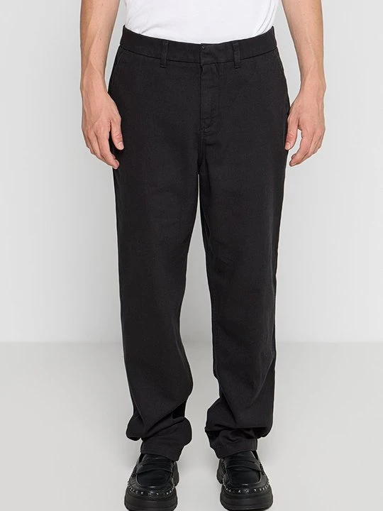 Zdjęcie produktu Chinosy Lyle & Scott czarny
