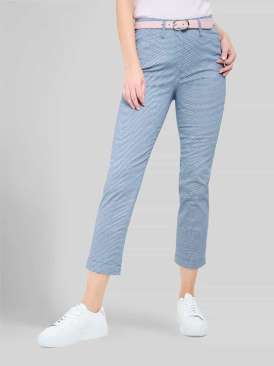 Zdjęcie produktu Chinosy o kroju regular fit z mieszanki bawełny model 'LORELLA' Raphaela By Brax Ciemnoniebieski