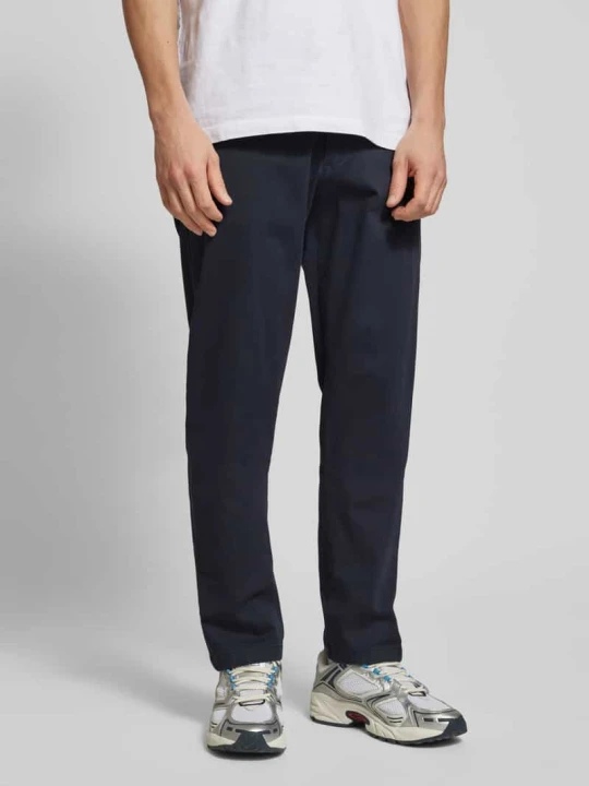 Zdjęcie produktu Chinosy o kroju relaxed fit ze szlufkami na pasek model ‘KANE’ Jack&Jones Granatowy