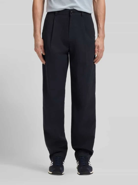 Zdjęcie produktu Chinosy o kroju straight fit z mieszanki bawełny model 'CHINO_ST_PLEATED_1' Boss Granatowy