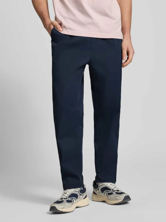 Zdjęcie produktu Chinosy o kroju straight fit z zakładkami w pasie G-Star Raw Granatowy