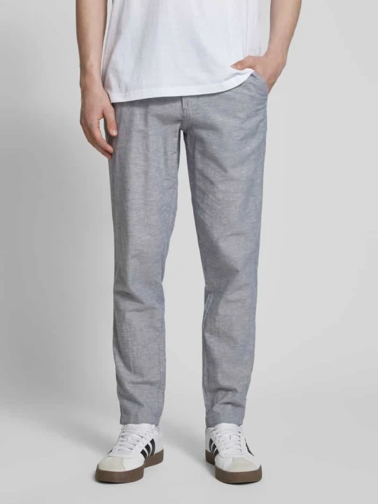 Zdjęcie produktu Chinosy o kroju tapered fit z wpuszczanymi kieszeniami model ‘STACE’ Jack&Jones