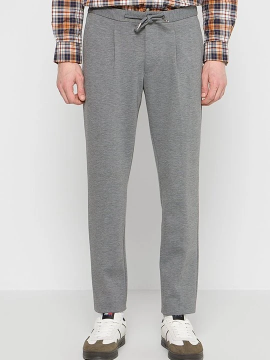 Zdjęcie produktu Chinosy Tommy Hilfiger szary