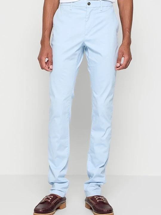 Zdjęcie produktu Chinosy Tommy Hilfiger jasnoniebieski