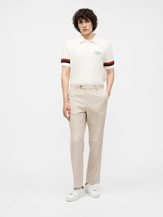 Zdjęcie produktu Chinosy Tommy Hilfiger piaskowy