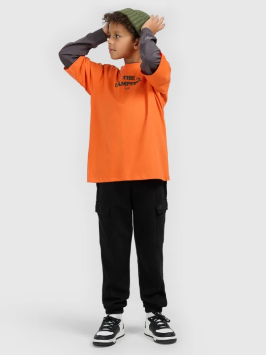 Zdjęcie produktu Chłopięcy t-shirt z nadrukiem 4F 4FJWSS26TTSHM2813 - pomarańczowy
