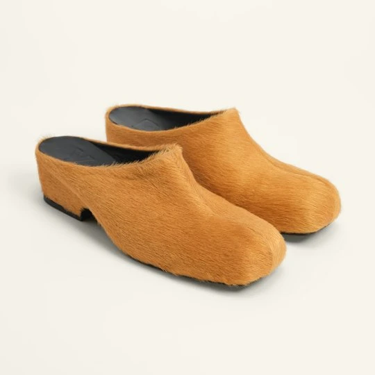 Zdjęcie produktu Chodaki skóra sztuczne futerko ochra BIMBA Y LOLA OCHRE