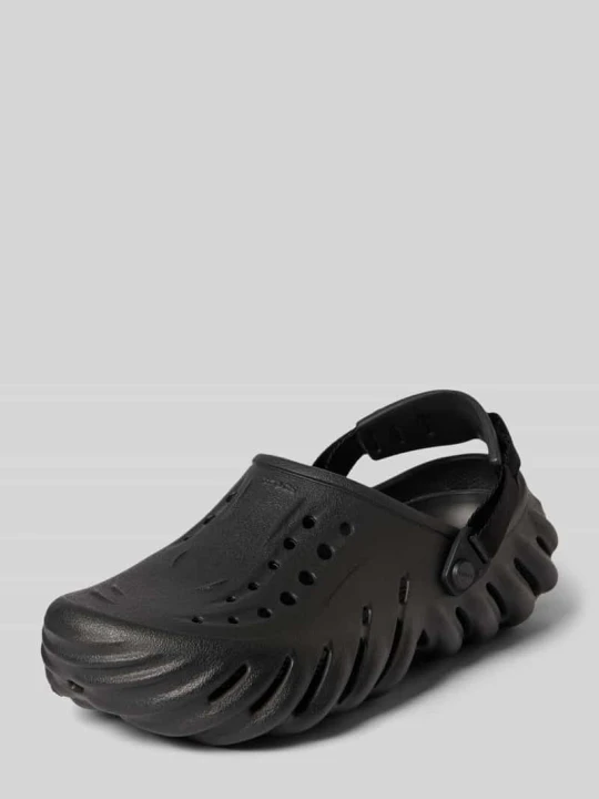 Zdjęcie produktu Chodaki z regulowaną długością pasek model 'Echo' Crocs Czarny