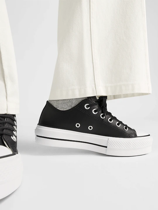Zdjęcie produktu Chuck Taylor All Star Lift Platform Leather Converse Czarny