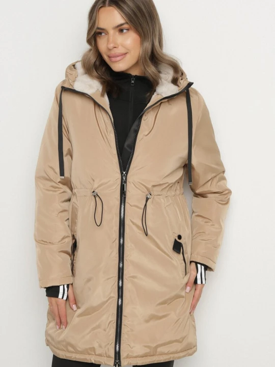 Zdjęcie produktu Ciemnobeżowa Klasyczna Kurtka Parka z Futrzaną Wyściółką Olenevia J.style Beżowy