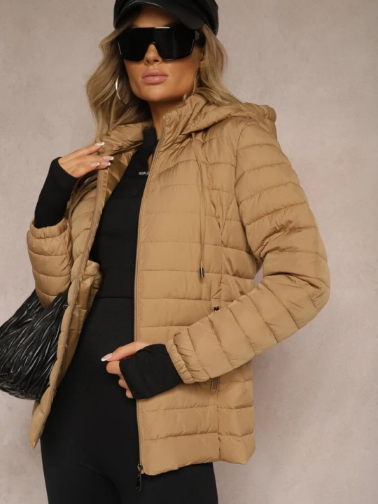 Zdjęcie produktu Ciemnobeżowa Kurtka Ozdobiona Pikowaniem Wykończona Sznurkami i Kapturem Mivissa J.style Beżowy