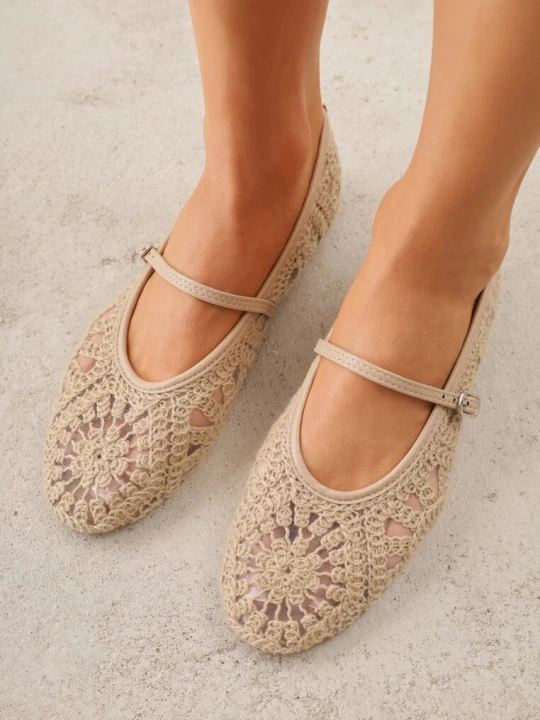 Zdjęcie produktu Ciemnobeżowe Boho Balerinki VICES w Stylu Mary Jane z Ażurową Cholewką Lainia Beżowy