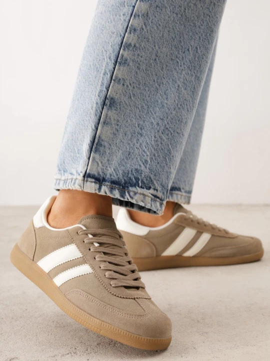 Zdjęcie produktu Ciemnobeżowe Skórzane Sneakersy w Stylu Kultowych Tenisówek Aragonna Gowin Beżowy