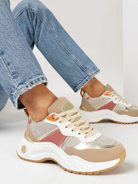 Zdjęcie produktu Ciemnobeżowe Sneakersy na Płaskiej Podeszwie z Metalicznymi i Brokatowymi Wstawkami Acrila Beżowy
