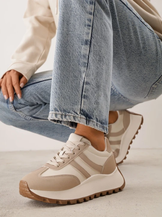 Zdjęcie produktu Ciemnobeżowe Sneakersy na Platformie z Geometrycznym Motywem Tillia Givana Beżowy