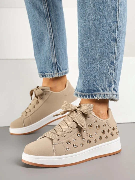 Zdjęcie produktu Ciemnobeżowe Sneakersy Ozdobione Nitami Felorenia Mulanka Beżowy