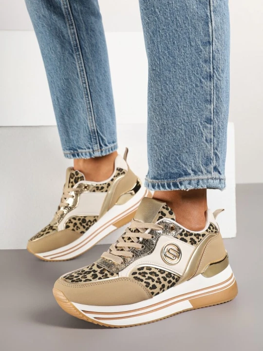 Zdjęcie produktu Ciemnobeżowe Sneakersy Ozdobione Wzorem w Panterkę z Metalicznymi Zdobieniami na Platformie Gonnella Beżowy