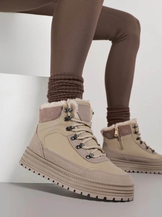 Zdjęcie produktu Ciemnobeżowe Sneakersy w Stylu Traperów na Platformie Ewedora Fashion Beżowy