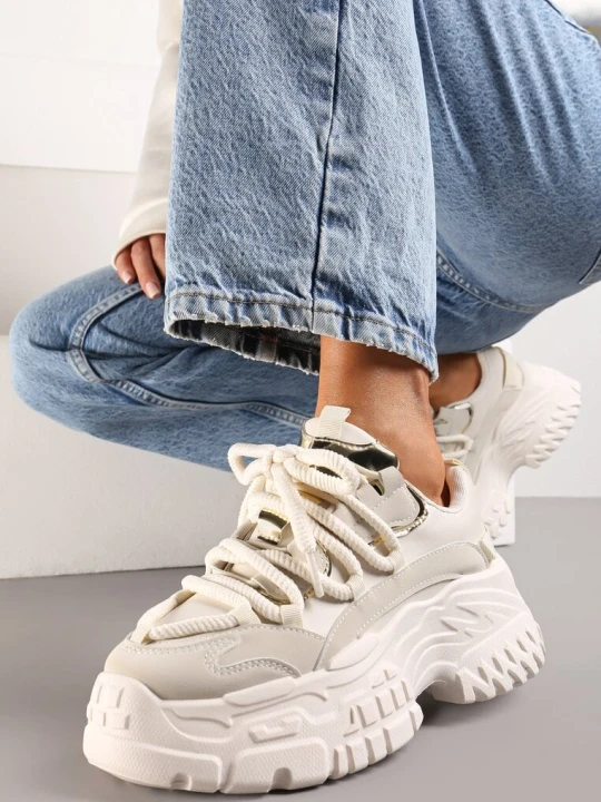 Zdjęcie produktu Ciemnobeżowe Sneakersy z Podwójnymi Sznurówkami i Tłoczoną Platformą Luppoa Beżowy