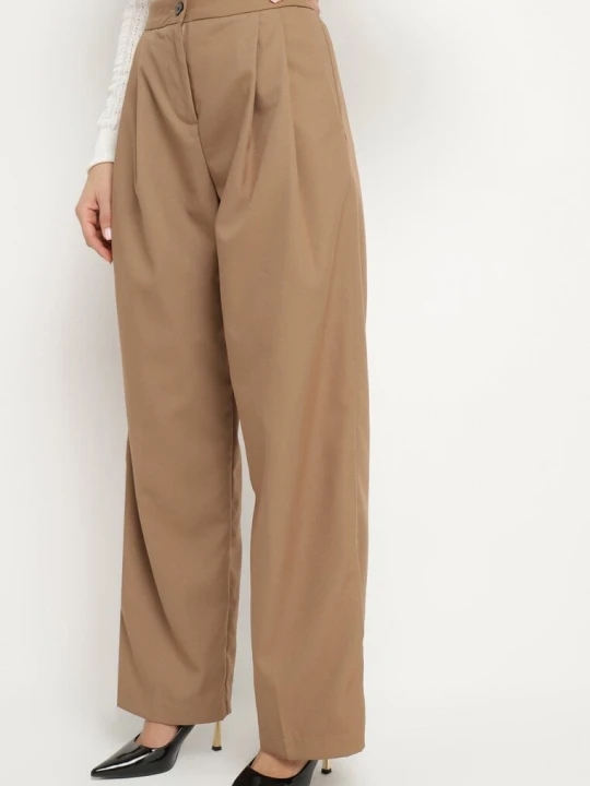 Zdjęcie produktu Ciemnobeżowe Szerokie Spodnie Garniturowe High Waist Nalinas Jus De Pom Beżowy