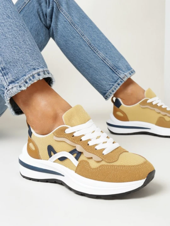 Zdjęcie produktu Ciemnobeżowe Sznurowane Sneakersy na Grubej Podeszwie z Przeszyciami Hanoa Beżowy