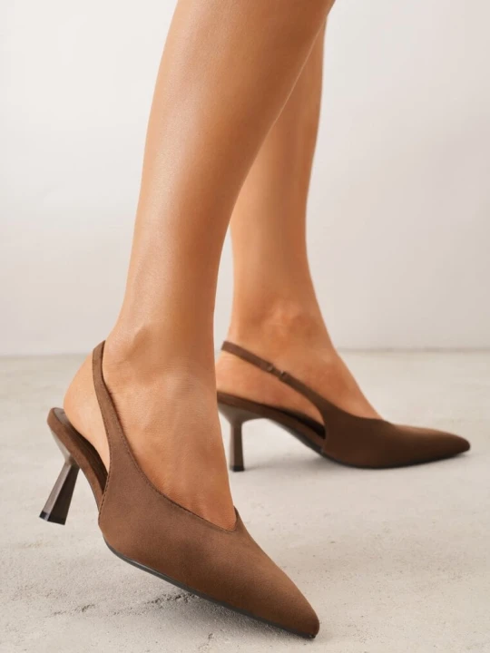 Zdjęcie produktu Ciemnobrązowe Czółenka VICES Typu Slingback na Geometrycznej Szpilce Aziressa Brązowy