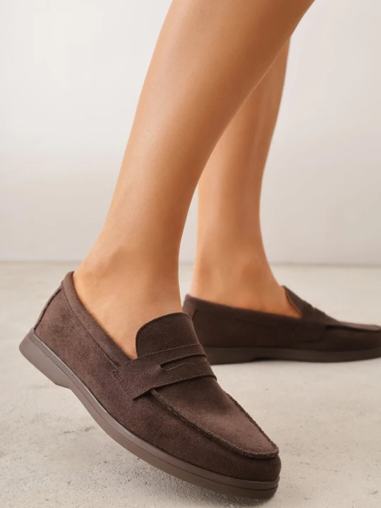 Zdjęcie produktu Ciemnobrązowe Mokasyny Casual VICES z Imitacji Zamszu z Wkładką ze Skóry Naturalnej Sheiris Brązowy