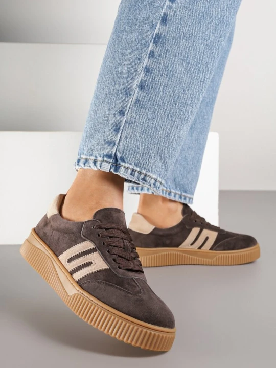 Zdjęcie produktu Ciemnobrązowe Sneakersy Tenisówki ze Skóry Naturalnej z Geometrycznym Motywem Haleria Goodin Brązowy