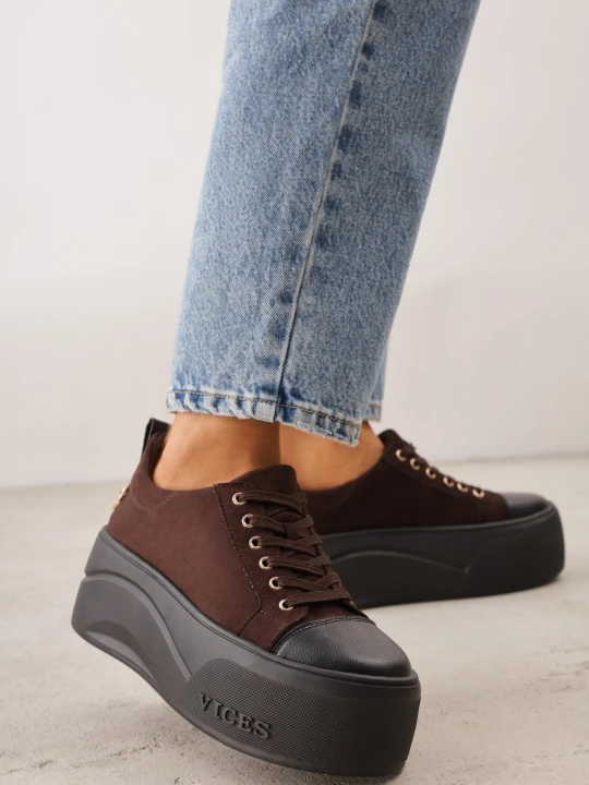 Zdjęcie produktu Ciemnobrązowe Sneakersy VICES na Grubej Podeszwie z Napisem Zelka Brązowy