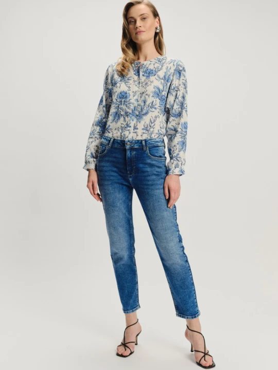 Zdjęcie produktu Ciemnoniebieskie jeansy typu boyfriend Greenpoint
