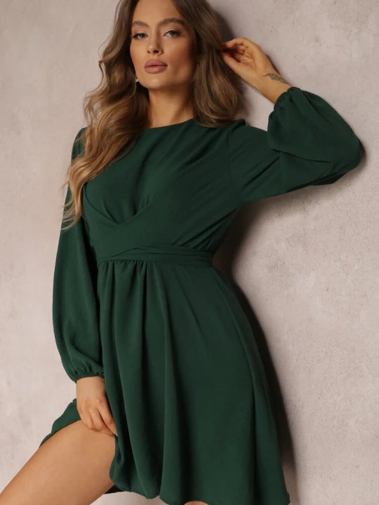 Zdjęcie produktu Ciemnozielona Sukienka Rozkloszowana z Gumką w Pasie Thelo New Collection Zielony