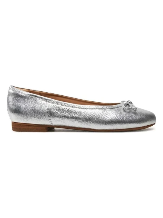 Zdjęcie produktu Clarks Skórzane baleriny "Fawna" w kolorze srebrnym rozmiar: 40