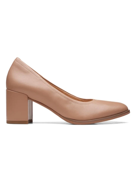 Zdjęcie produktu Clarks Skórzane czółenka ''Freva55 Court'' w kolorze jasnobrązowym rozmiar: 37