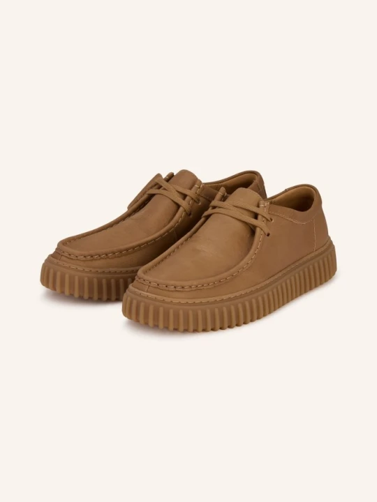 Zdjęcie produktu Clarks Sznurowane Buty Torhill Jo beige BRĄZOWY
