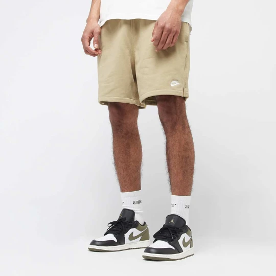 Zdjęcie produktu Club Flow French-Terry Shorts Nike beż