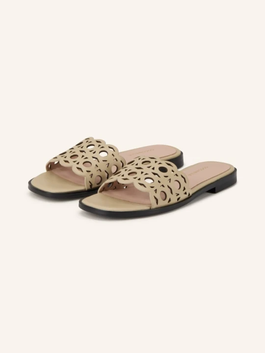 Zdjęcie produktu Coccinelle Klapki beige
