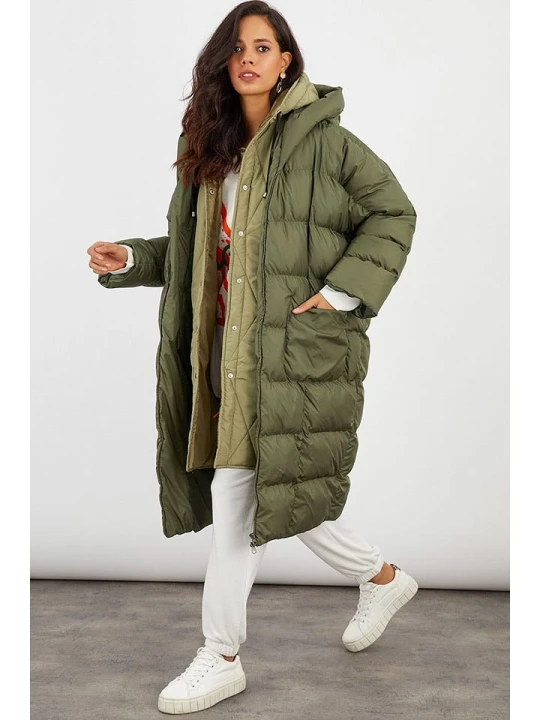 Zdjęcie produktu Cool and sexy Płaszcz pikowany w kolorze zielonym rozmiar: onesize