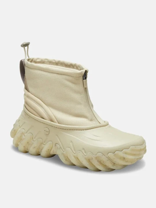 Zdjęcie produktu Crocs Botki "Echo" w kolorze beżowym rozmiar: 37 / 38