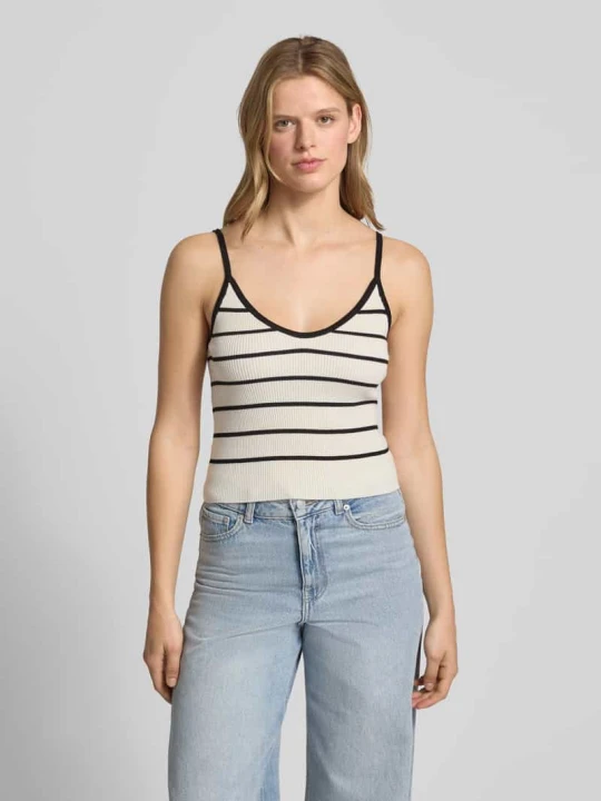 Zdjęcie produktu Crop top z mieszanki wiskozy model 'ESTHER' JJXX Biały