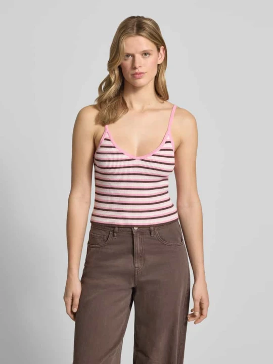 Zdjęcie produktu Crop top z mieszanki wiskozy model 'ESTHER' JJXX Mocnoróżowy