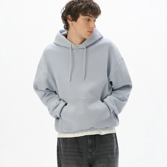 Zdjęcie produktu Cropp - Błękitna bluza hoodie z haftami - błękitny