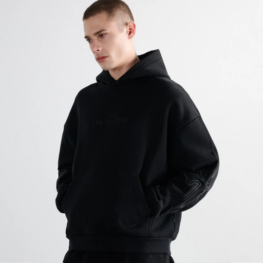 Zdjęcie produktu Cropp - Bluza z napisem i haftowanymi krzyżami - czarny
