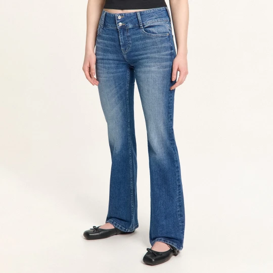 Zdjęcie produktu Cropp - Ciemnoniebieskie jeansy bootcut z efektem sprania - niebieski