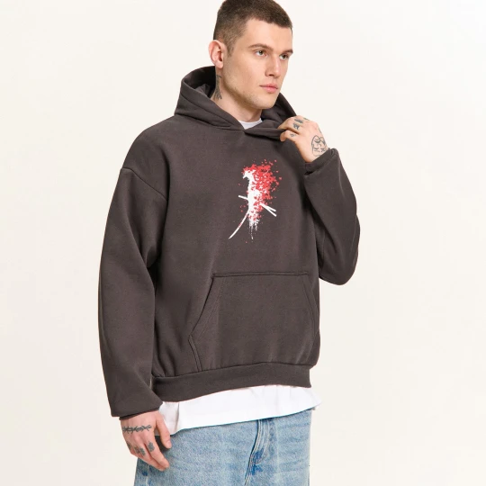 Zdjęcie produktu Cropp - Czarna bluza hoodie z motywem samuraja - czerwony