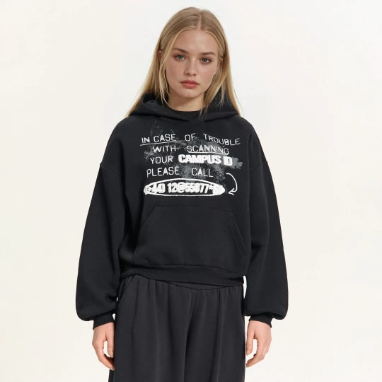 Zdjęcie produktu Cropp - Czarna bluza hoodie ze sloganami - czarny