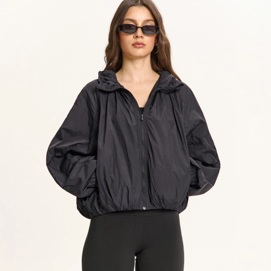 Zdjęcie produktu Cropp - Czarna bomberka oversize - czarny