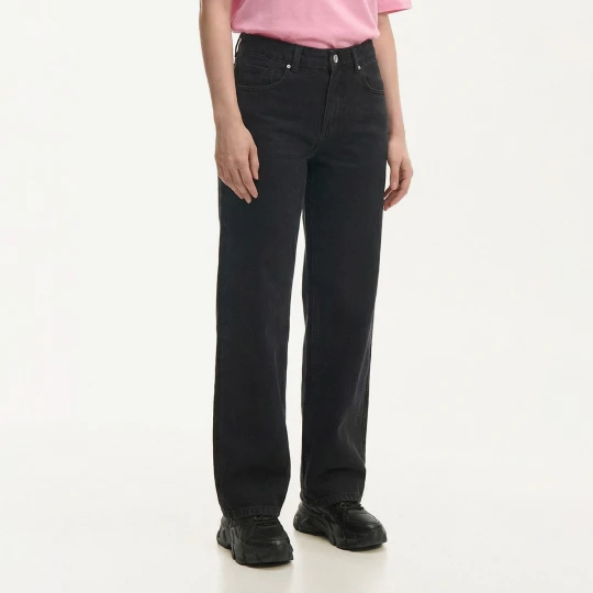 Zdjęcie produktu Cropp - Czarne jeansy straight z efektem sprania TALL - czarny