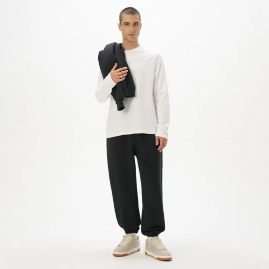 Zdjęcie produktu Cropp - Czarne joggery basic - czarny