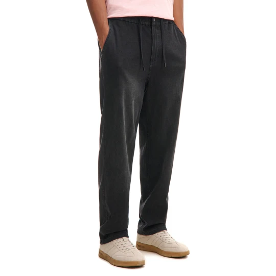 Zdjęcie produktu Cropp - Czarne spodnie typu regular jogger - czarny